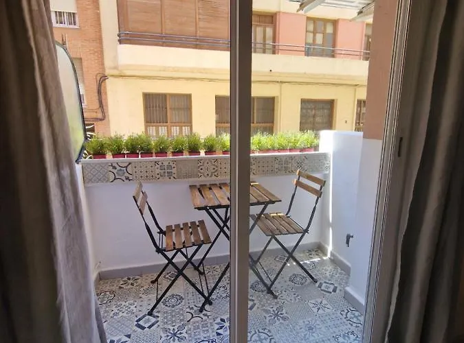 Vive Con Playa Y Metro Cerca Appartamento Valenza